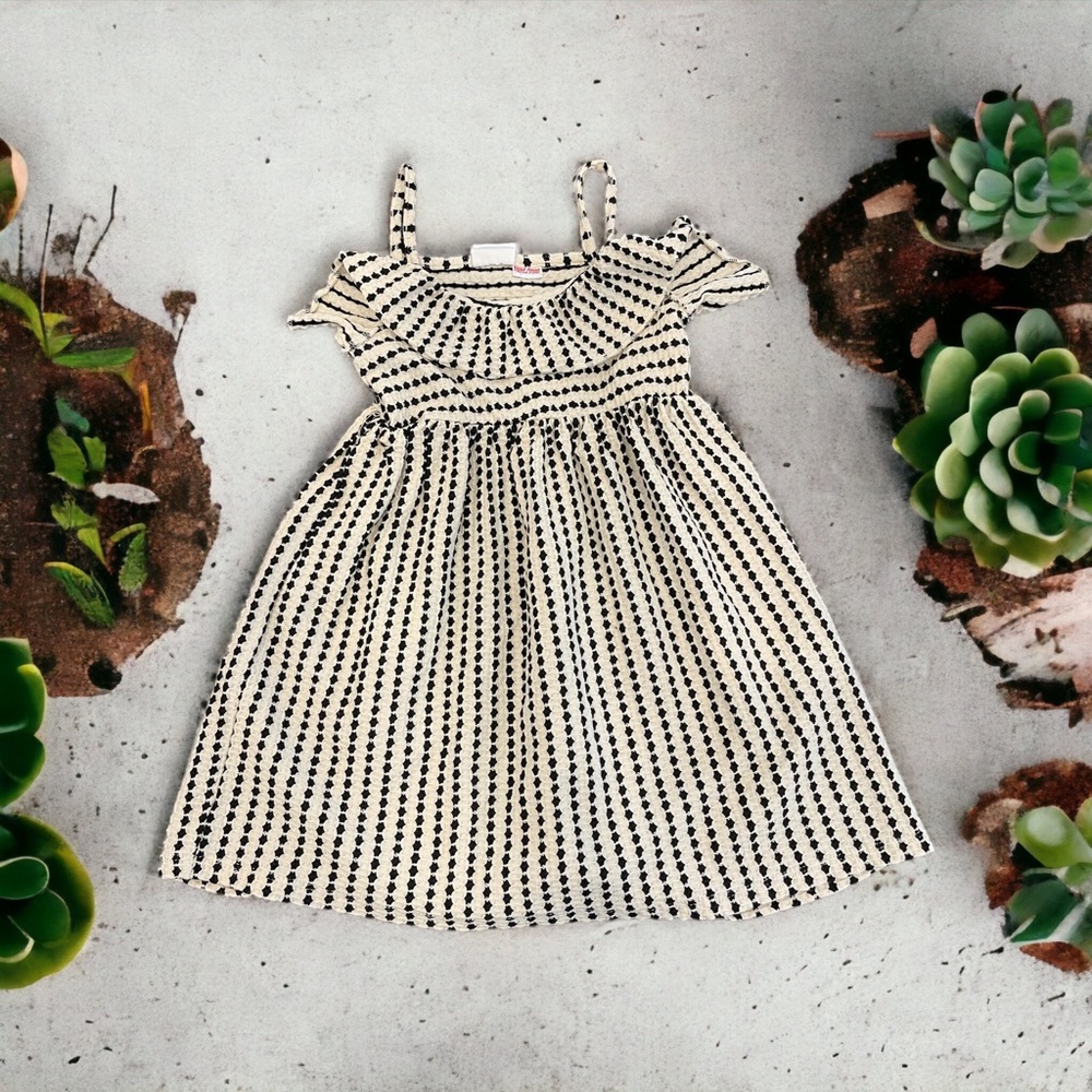 ZARA - black and white summer ruffle dress